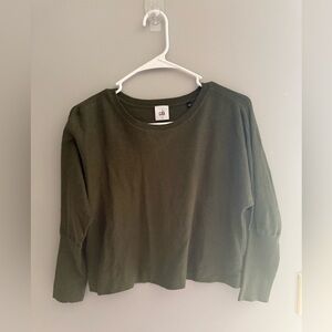 Cabi Womens Olive Green Twofer Sweater SZ SM Knit Cropped Minimalist Boho Career